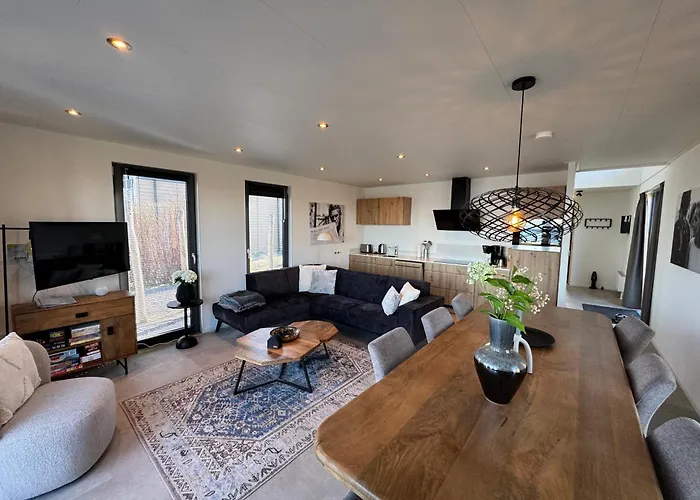 Enkhuizer Beachhouse Sky And Nr 504 *