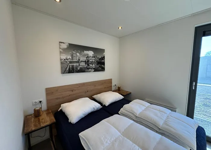 Enkhuizer Beachhouse Sky And Nr 504 * Энкхейзен